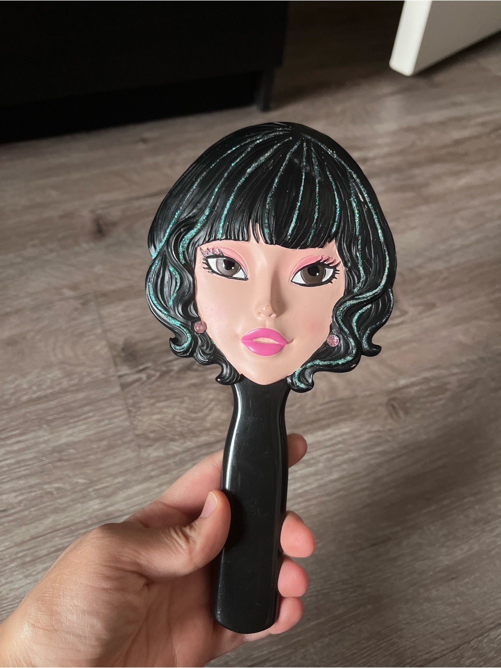 Decorative Women's Mirror with Face Design